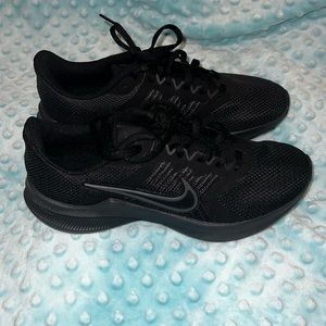 Women’s Nike shoes